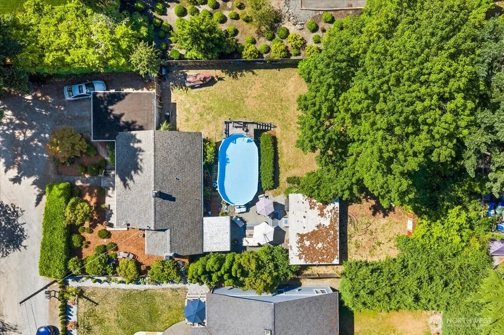 859 SW 132nd Street Burien WA 98146