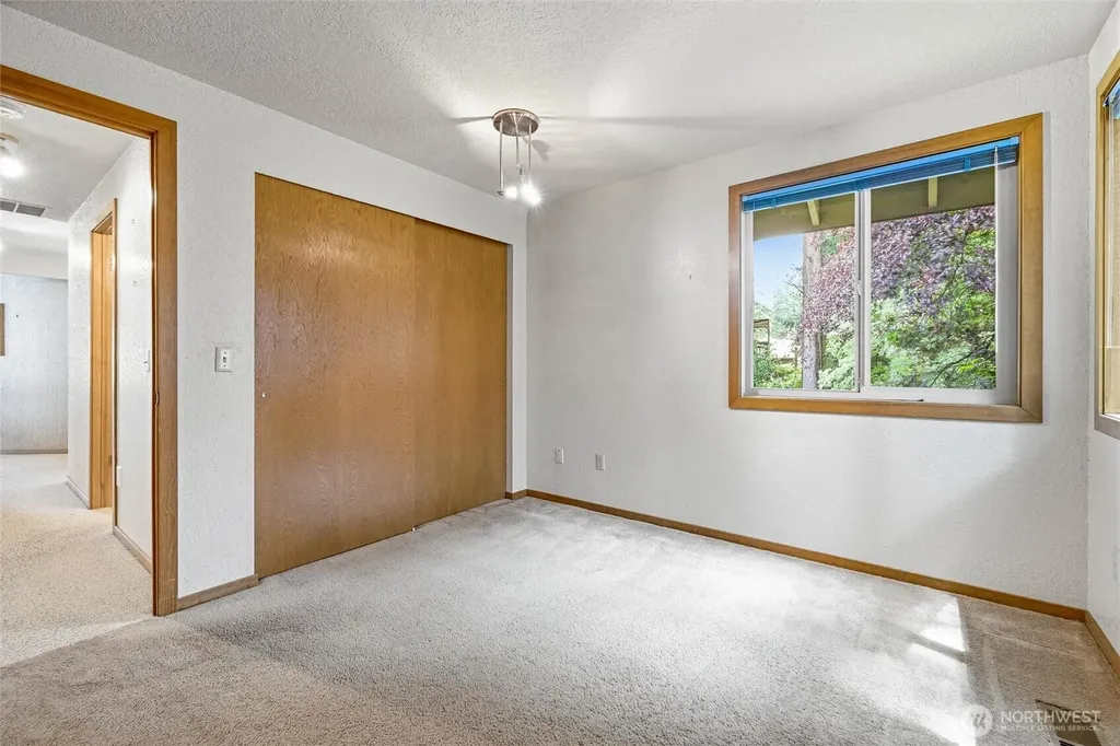 601 Clark Road Bellingham WA 98225