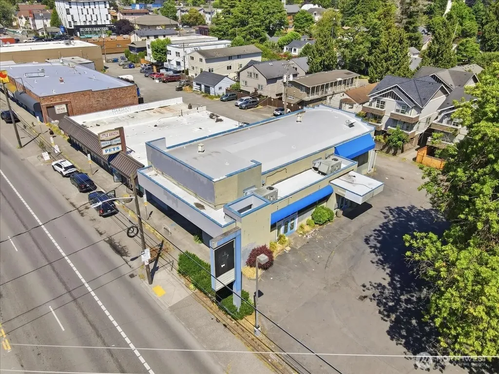 10310 Aurora Avenue N Seattle WA 98133
