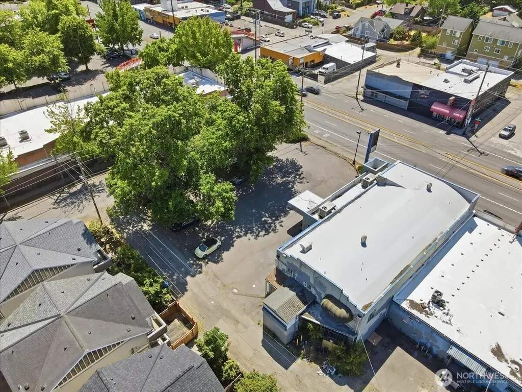 10310 Aurora Avenue N Seattle WA 98133