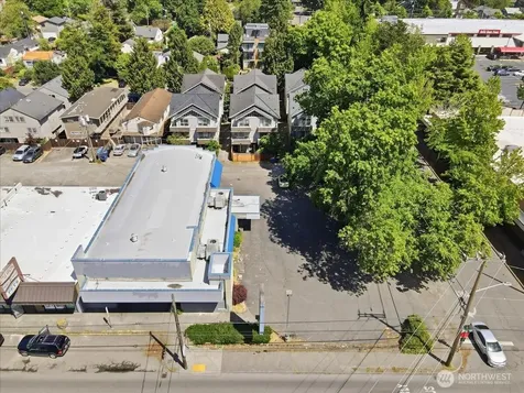 10310 Aurora Avenue N Seattle WA 98133