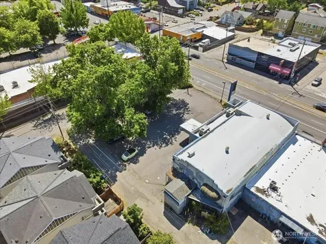 10310 Aurora Avenue N Seattle WA 98133