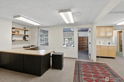 10310 Aurora Avenue N Seattle WA 98133