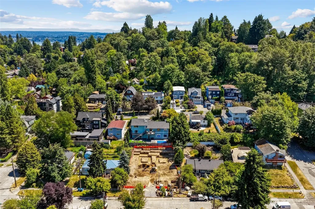 215 31st Avenue E Seattle WA 98112