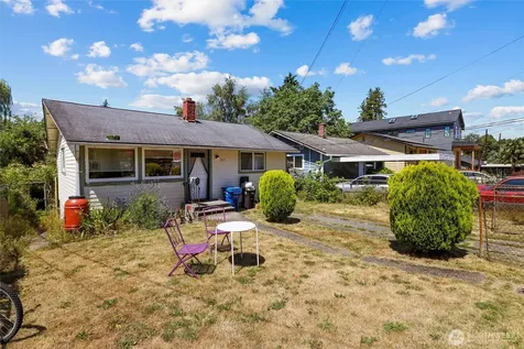 215 31st Avenue E Seattle WA 98112