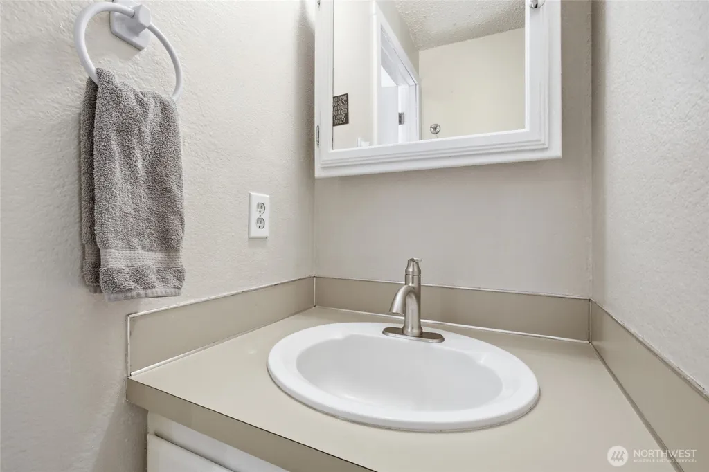 2731 Summerhill Court SW Tumwater WA 98512
