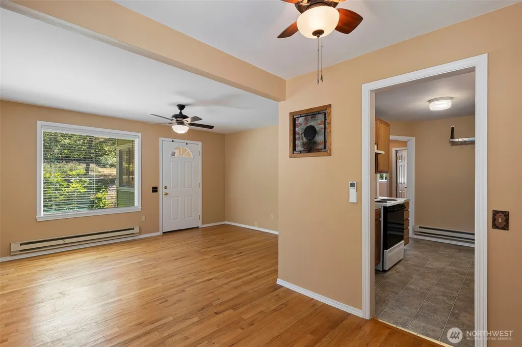 932 Retsil Road Port Orchard WA 98366