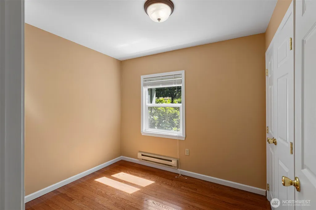 932 Retsil Road Port Orchard WA 98366
