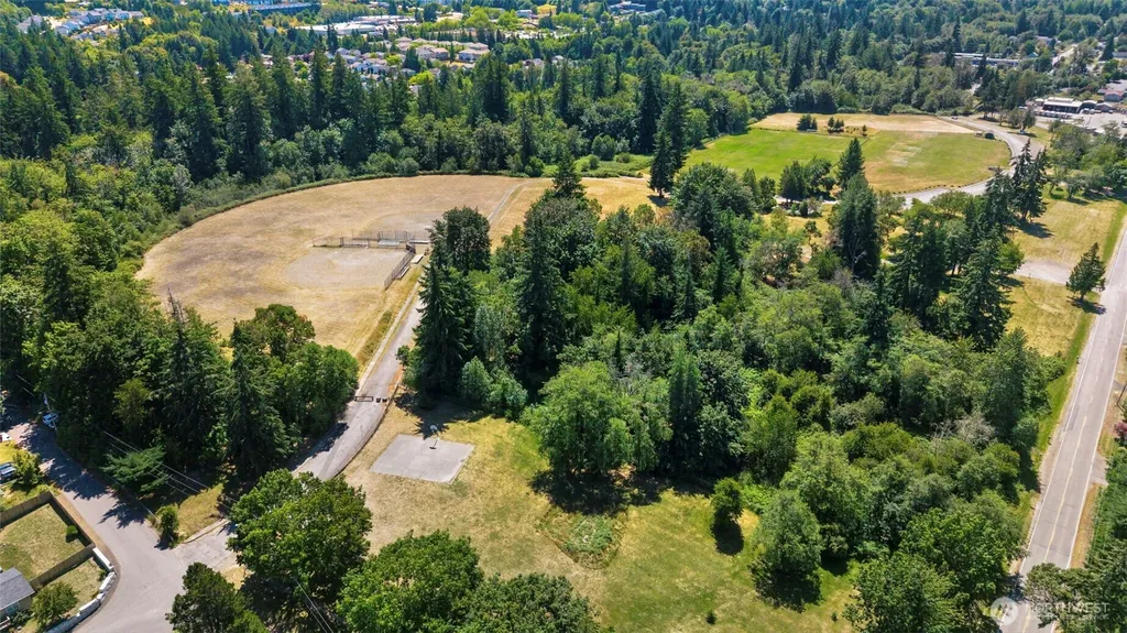 932 Retsil Road Port Orchard WA 98366