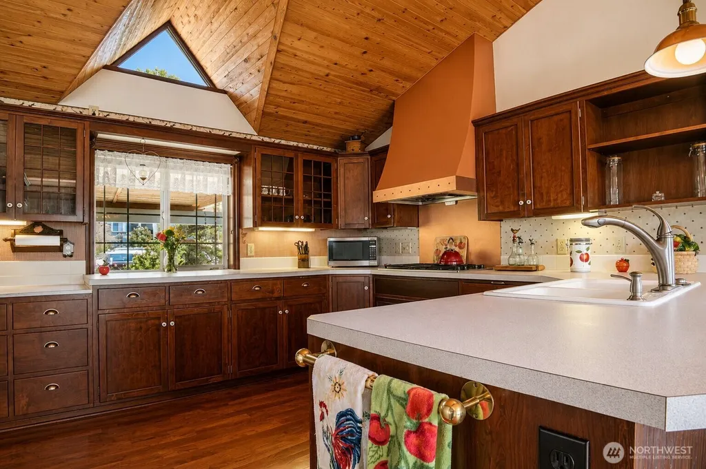 34801 J Place Ocean Park WA 98640