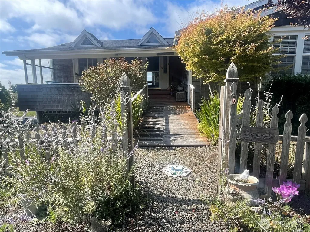 34801 J Place Ocean Park WA 98640