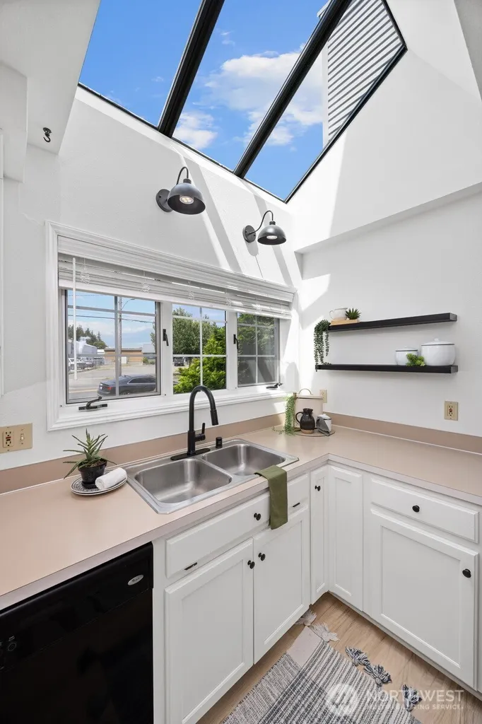 126 E Grover Street Lynden WA 98264