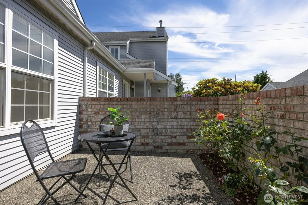 126 E Grover Street Lynden WA 98264