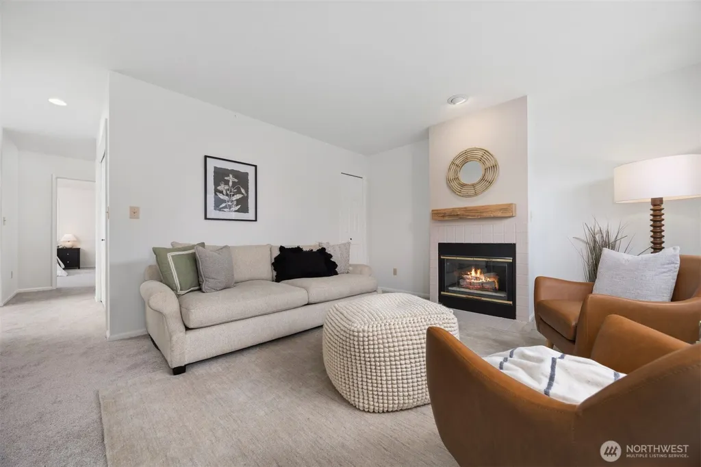126 E Grover Street Lynden WA 98264