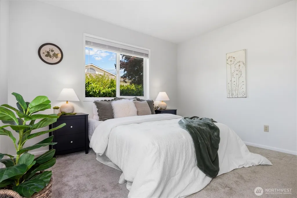 126 E Grover Street Lynden WA 98264