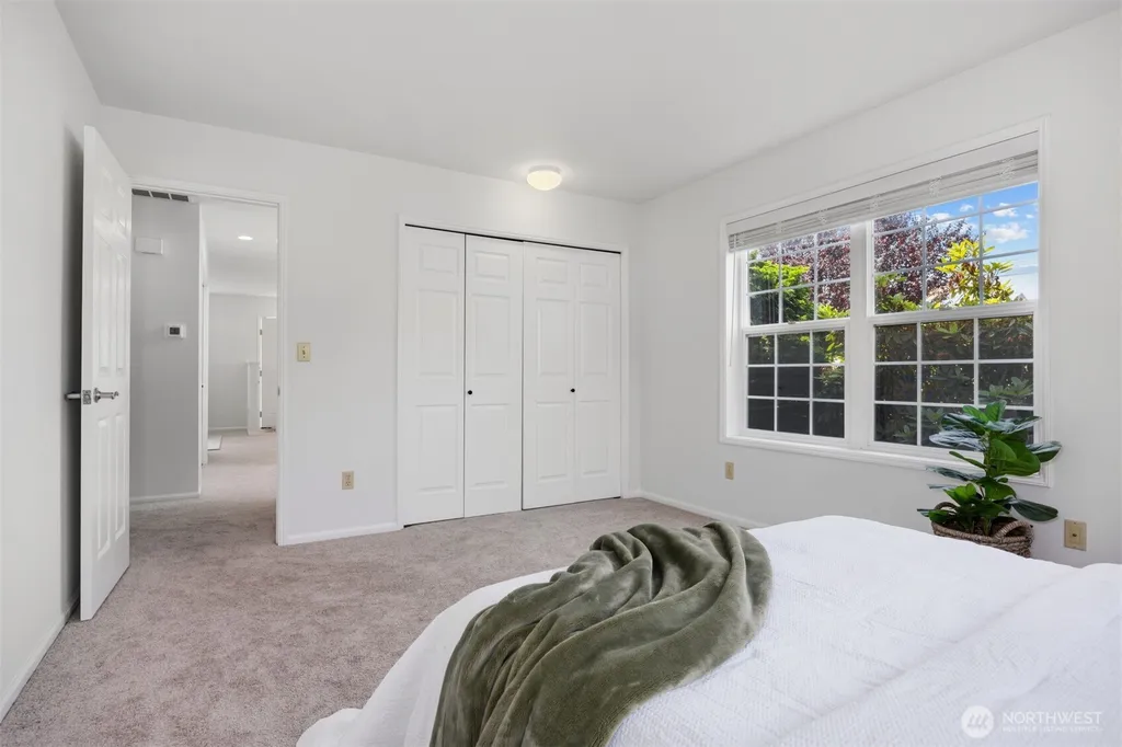 126 E Grover Street Lynden WA 98264