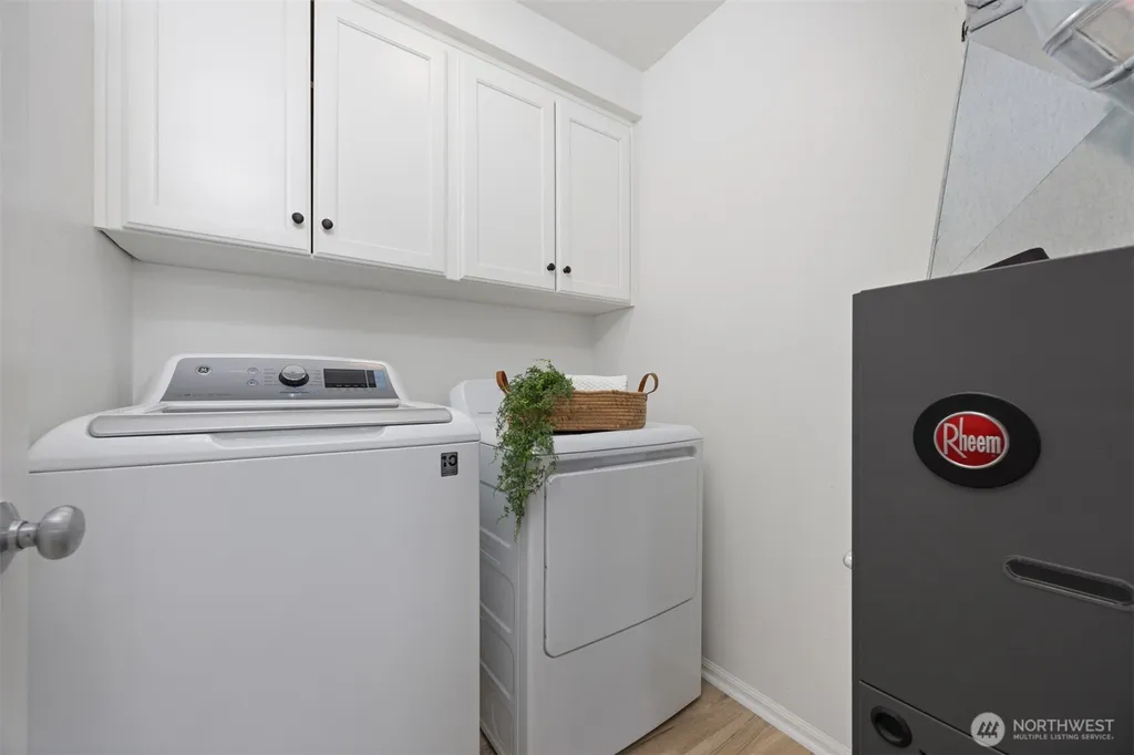 126 E Grover Street Lynden WA 98264