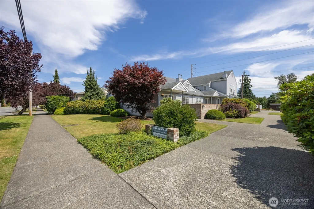 126 E Grover Street Lynden WA 98264