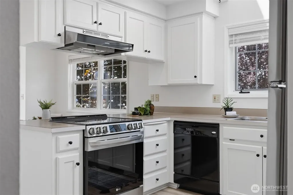 126 E Grover Street Lynden WA 98264