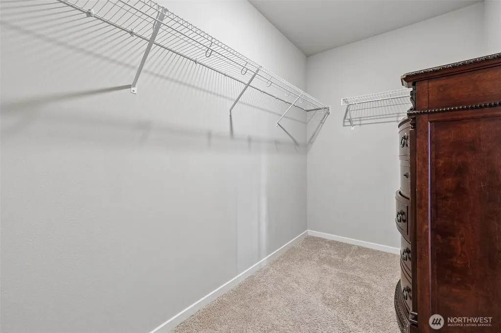 18784 108th Avenue E Puyallup WA 98374