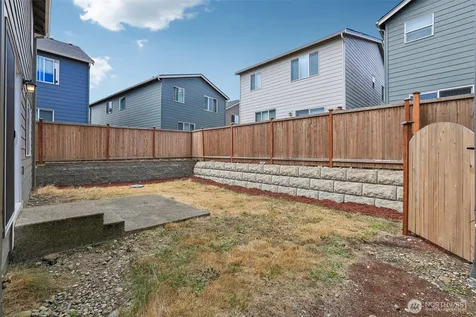 18784 108th Avenue E Puyallup WA 98374