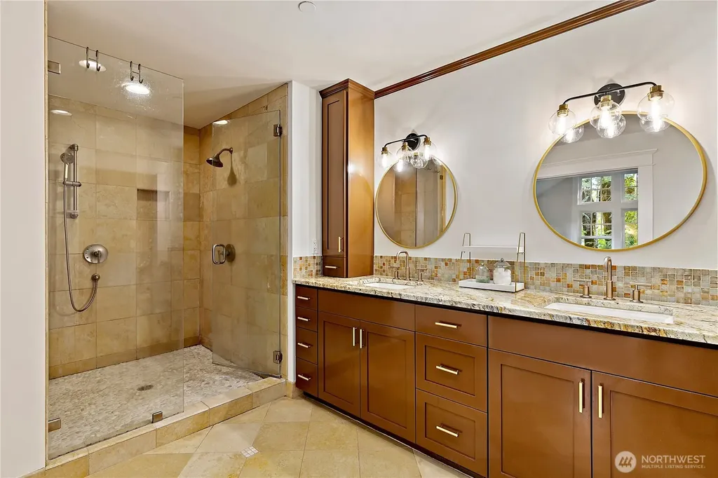 25327 NE 67th Place Redmond WA 98053