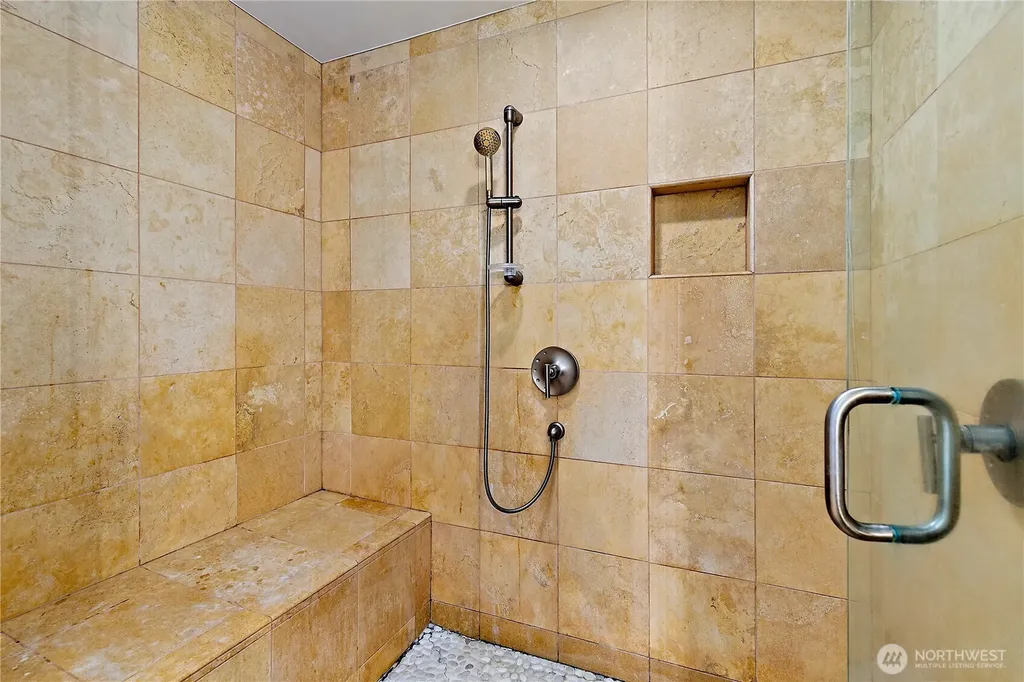 25327 NE 67th Place Redmond WA 98053