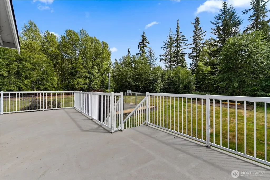 25327 NE 67th Place Redmond WA 98053