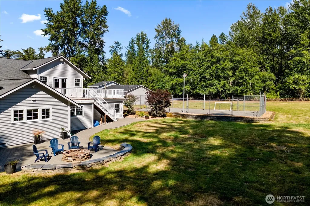 25327 NE 67th Place Redmond WA 98053