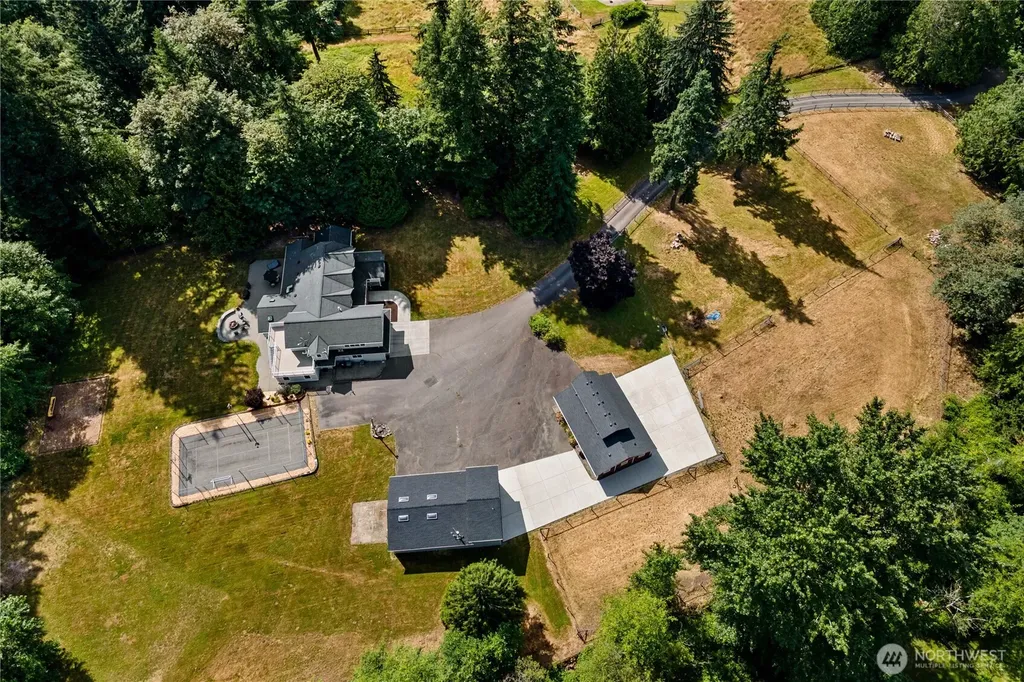 25327 NE 67th Place Redmond WA 98053