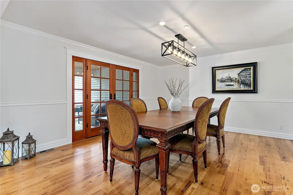 25327 NE 67th Place Redmond WA 98053