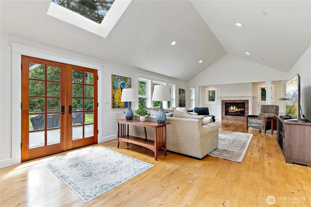 25327 NE 67th Place Redmond WA 98053