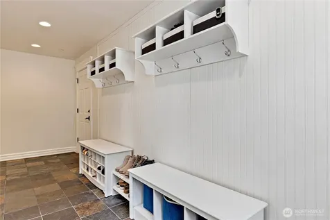 25327 NE 67th Place Redmond WA 98053