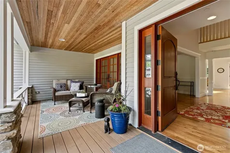 25327 NE 67th Place Redmond WA 98053