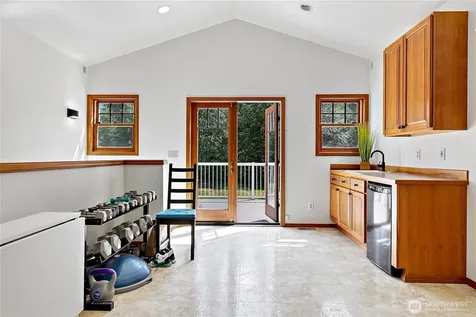 25327 NE 67th Place Redmond WA 98053