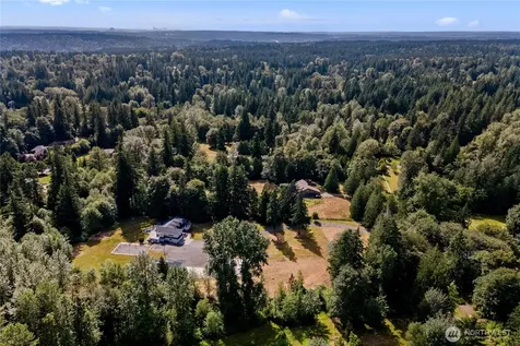 25327 NE 67th Place Redmond WA 98053