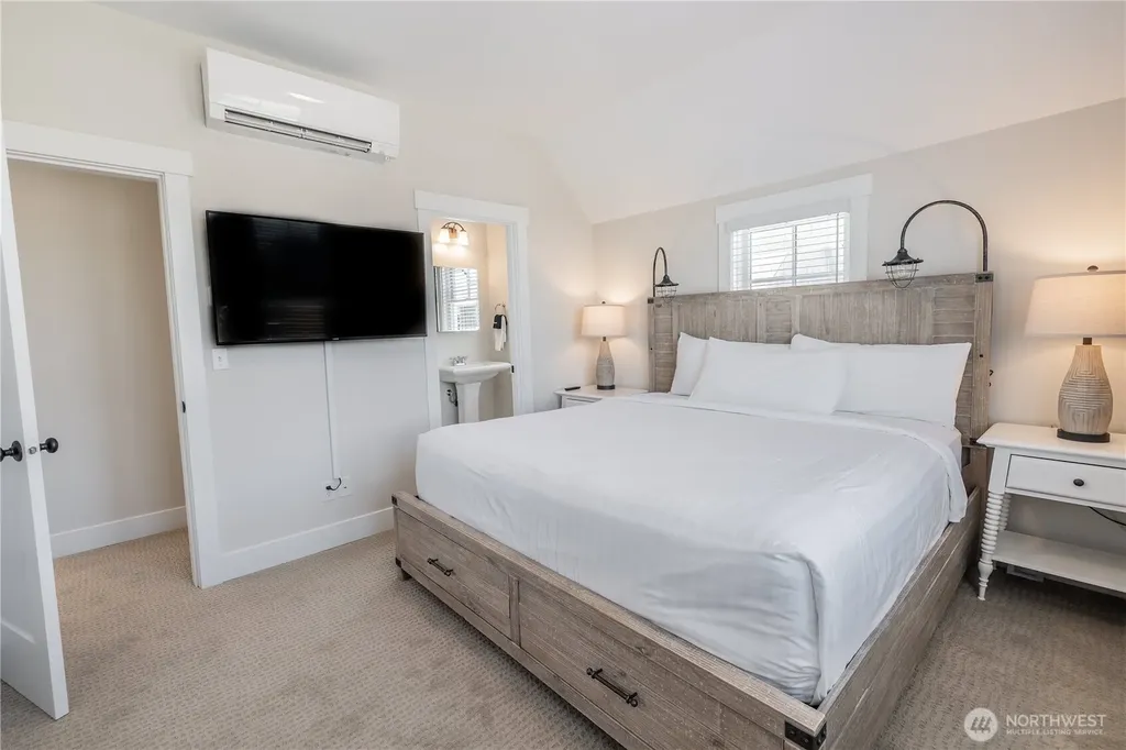 441 E Compass Street Pacific Beach WA 98571