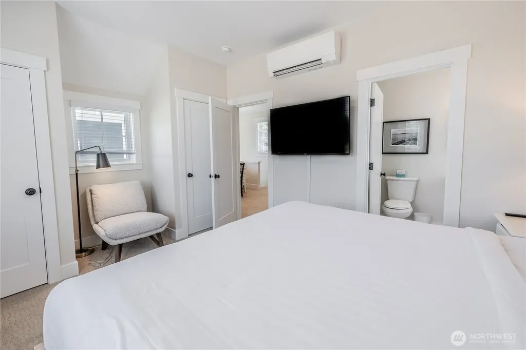 441 E Compass Street Pacific Beach WA 98571