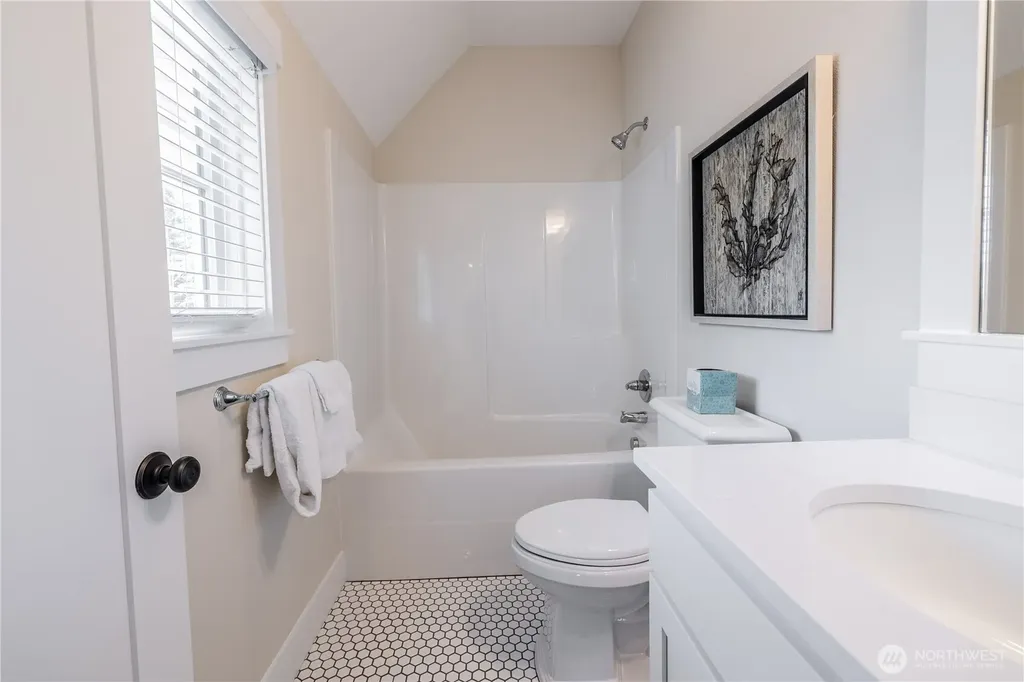 441 E Compass Street Pacific Beach WA 98571