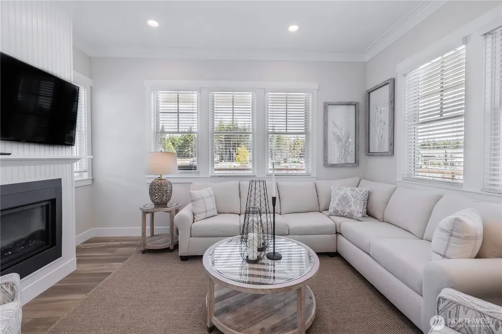 441 E Compass Street Pacific Beach WA 98571