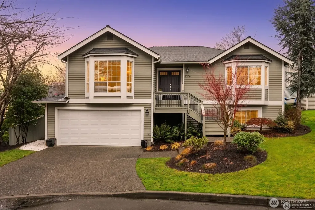 6304 110th Avenue NE Kirkland WA 98033