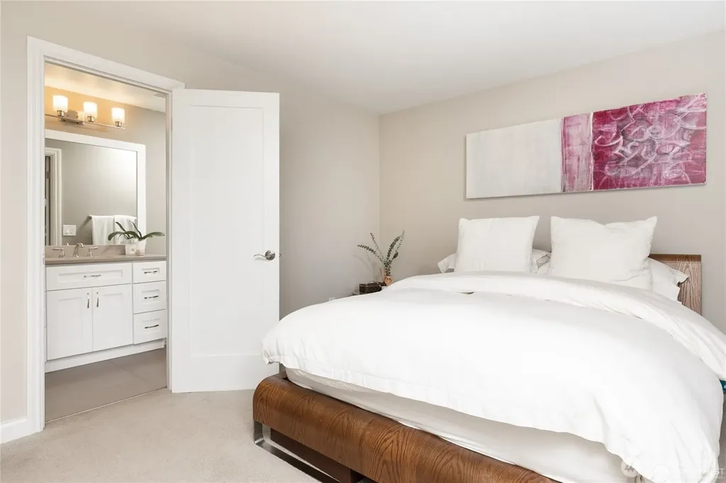 6304 110th Avenue NE Kirkland WA 98033