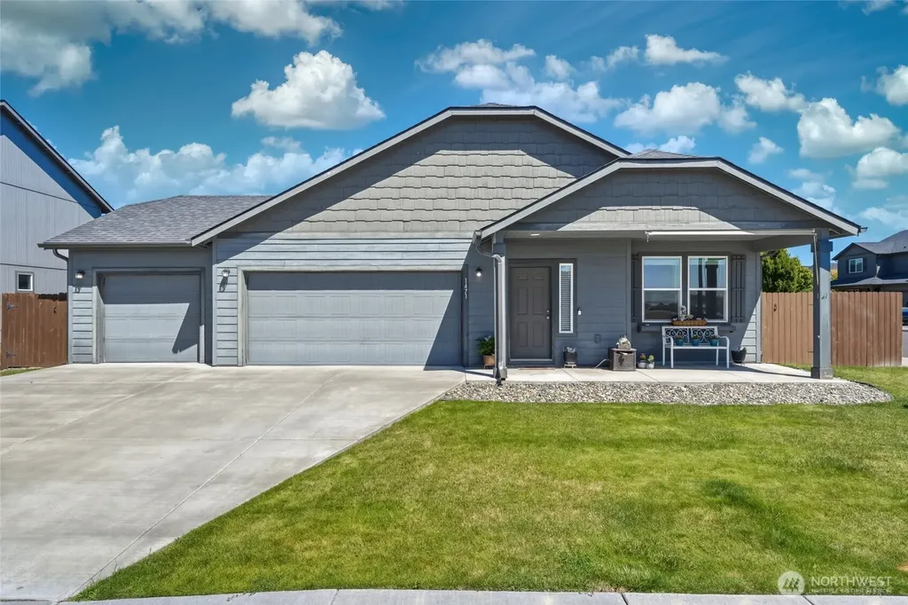 1471 SW Greeley Street College Place WA 99324