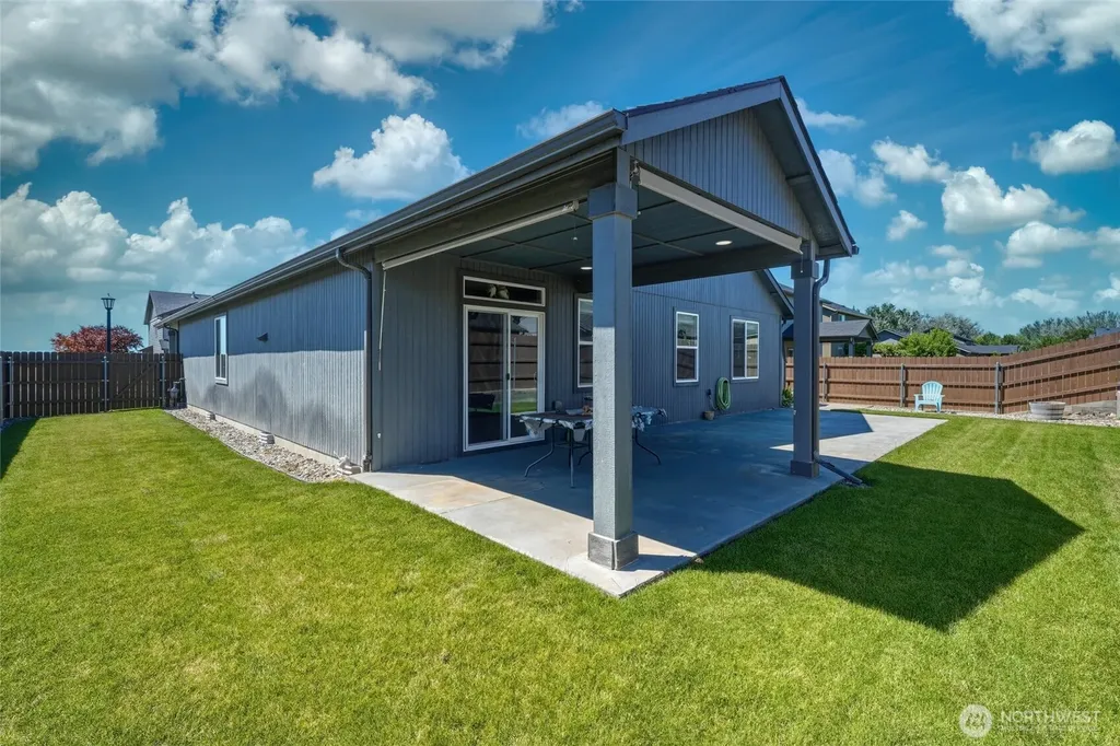 1471 SW Greeley Street College Place WA 99324