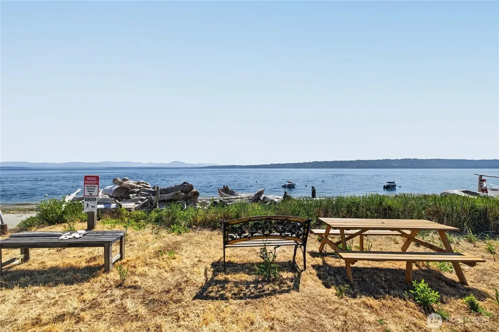 6888 Helena Street Clinton WA 98236