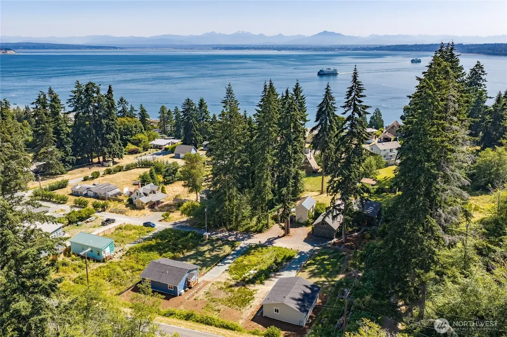 6888 Helena Street Clinton WA 98236