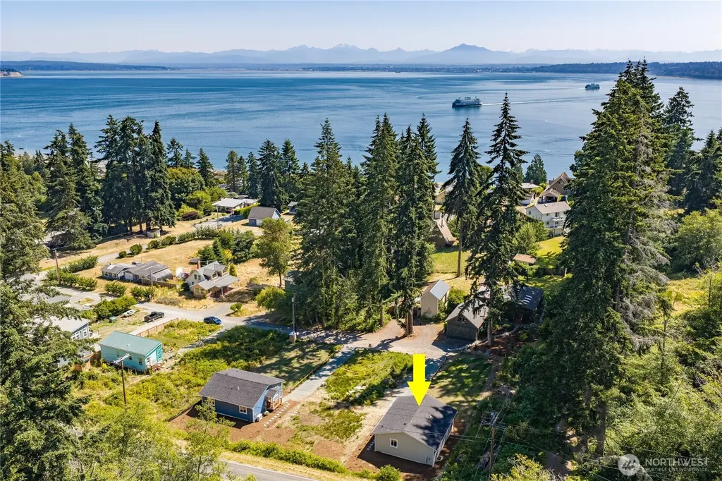 6888 Helena Street Clinton WA 98236