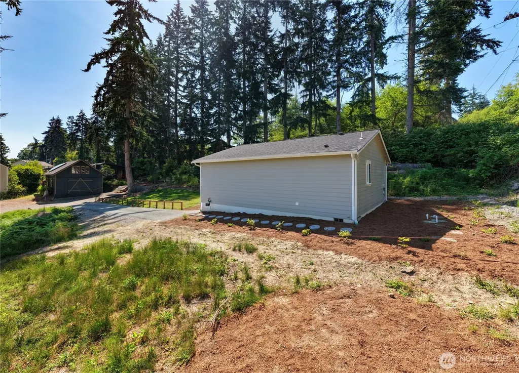 6888 Helena Street Clinton WA 98236