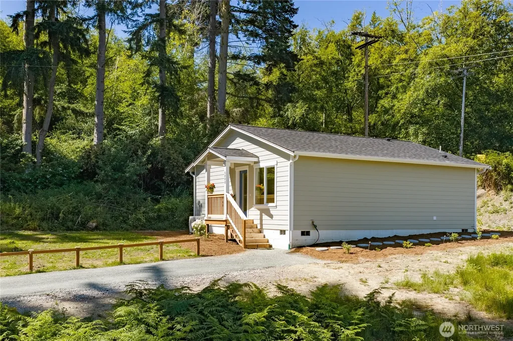 6888 Helena Street Clinton WA 98236