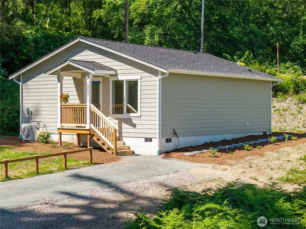 6888 Helena Street Clinton WA 98236